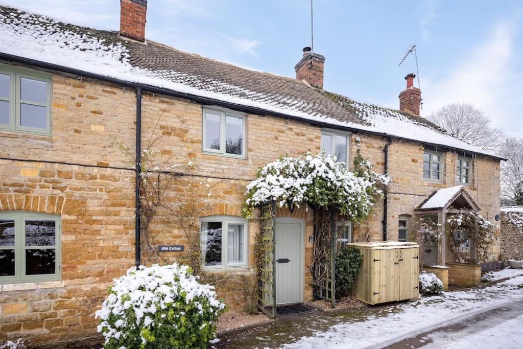 Charming 17Th Century Cotswold Cottage Adlestrop Exterior foto